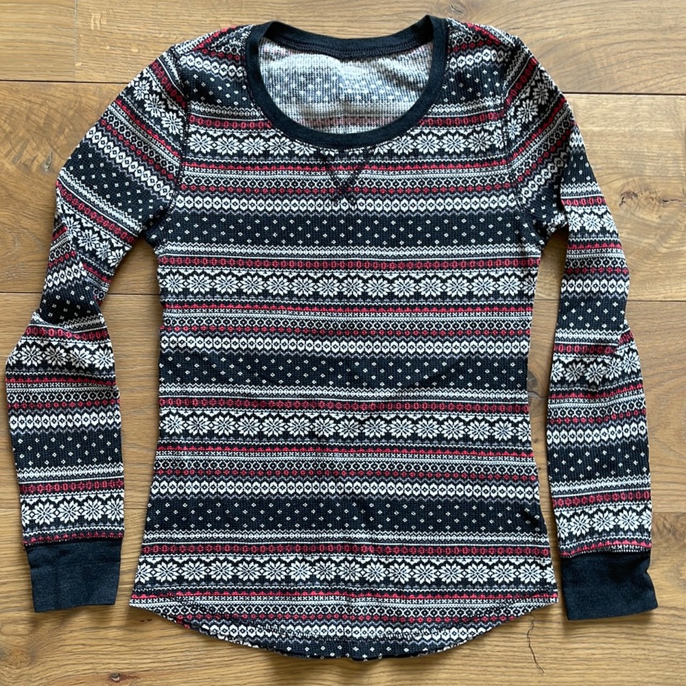 Old Navy winter thermal tee, size medium